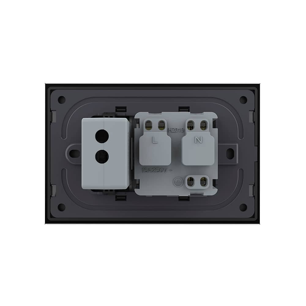 Priza simpla cu USB Livolo standard italian — imaginea 4