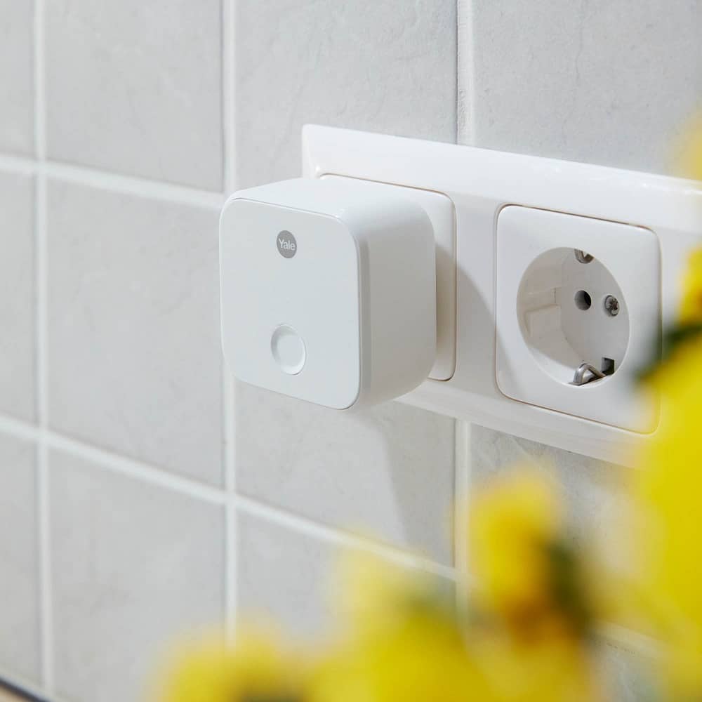 Hub Yale Connect Wi-Fi Bridge, Bluetooth 4.0, Control aplicatie, Alerte, Integrare asistent vocal — imaginea 4