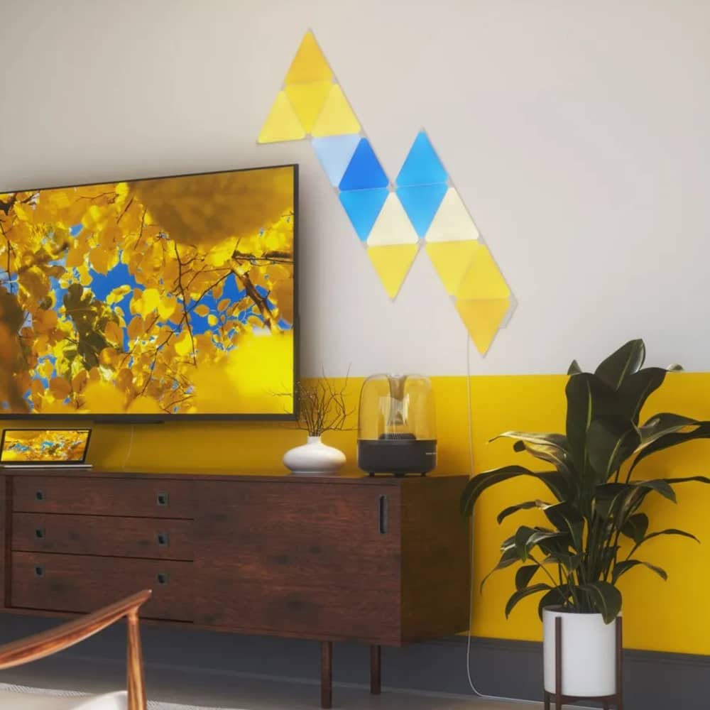 Kit 15 Panouri luminoase Nanoleaf Shapes Triangles, Iluminare LED RGBW, Senzor muzica, Cablu 2.5 m, Compatibil cu asistenti vocali — imaginea 4