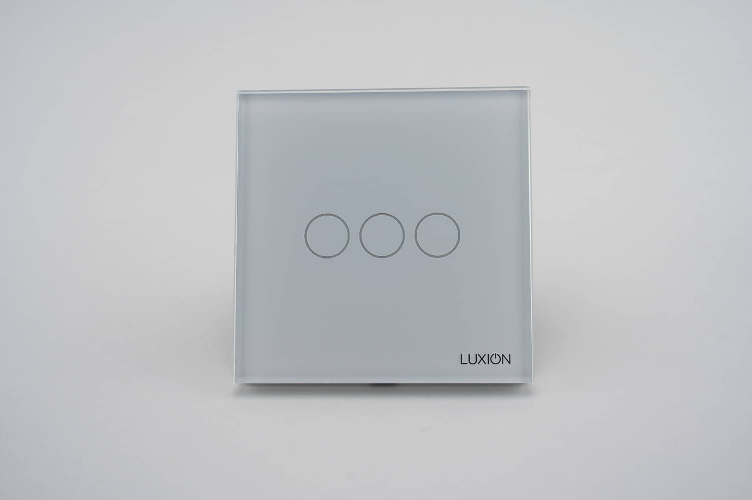 Intrerupator Triplu cu Touch din Sticla LUXION — imaginea 5