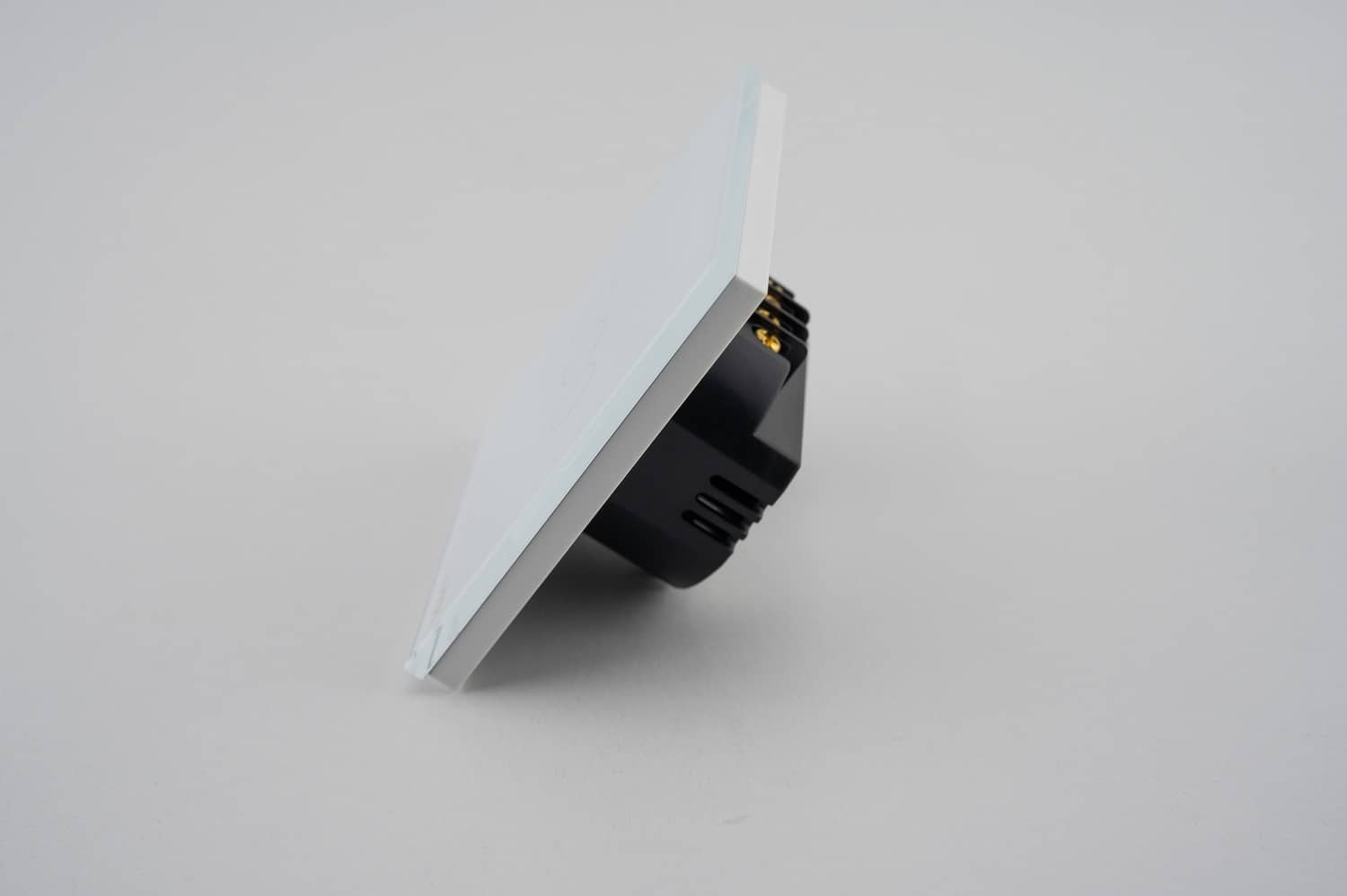 Intrerupator Triplu cu Touch din Sticla LUXION — imaginea 7