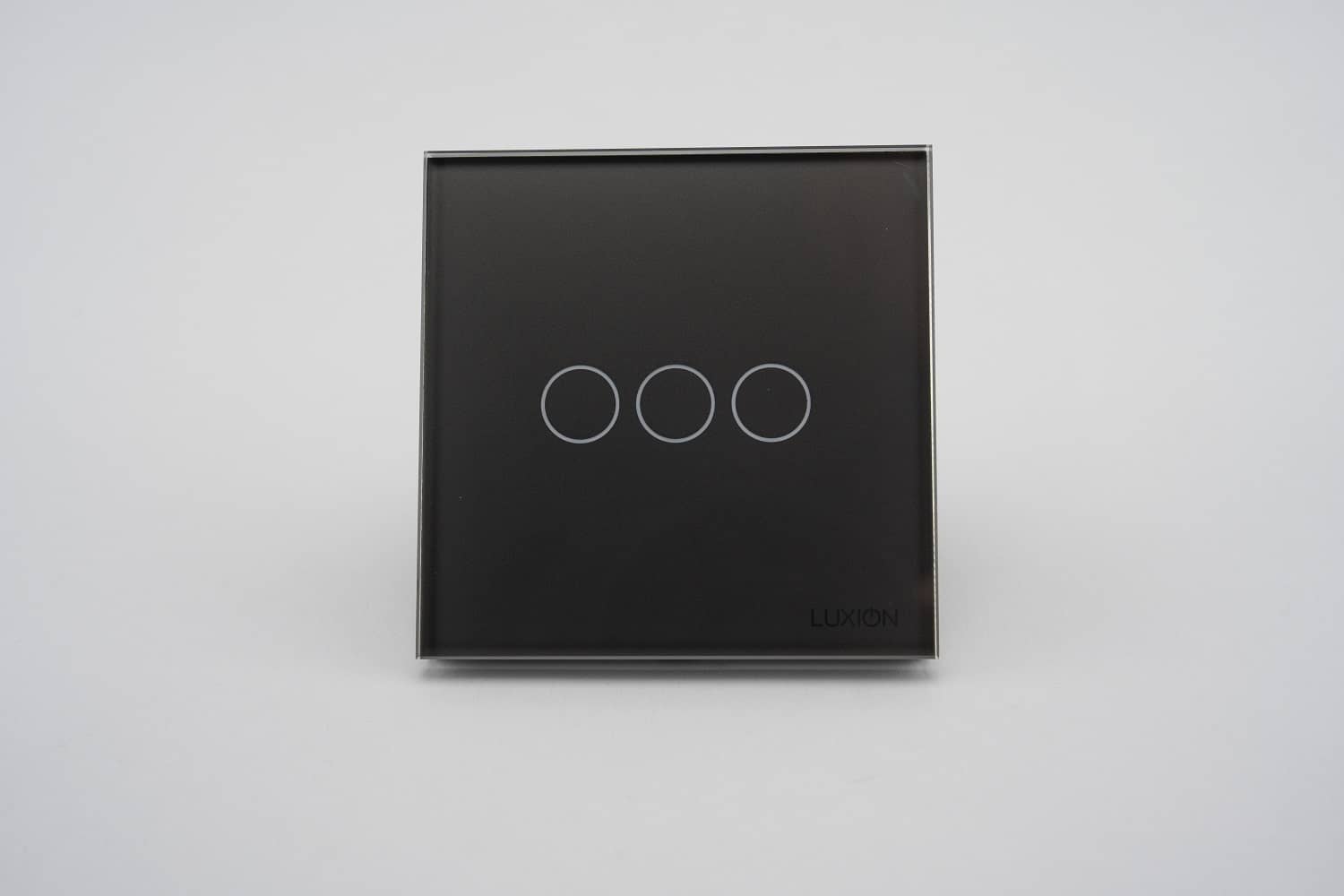 Intrerupator Triplu cu Touch din Sticla LUXION — imaginea 5
