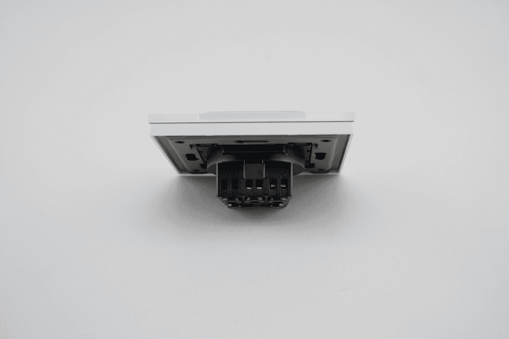 Priza Simpla cu Capac de Protectie cu Rama din Sticla LUXION — imaginea 8