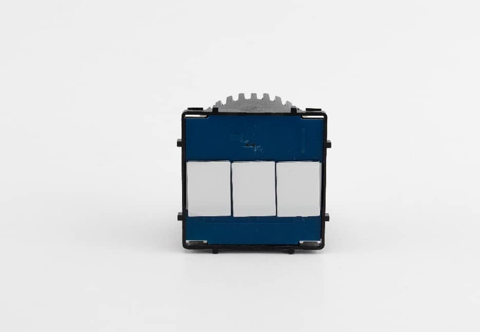 Modul Intrerupator Triplu cu Touch LUXION — imaginea 5